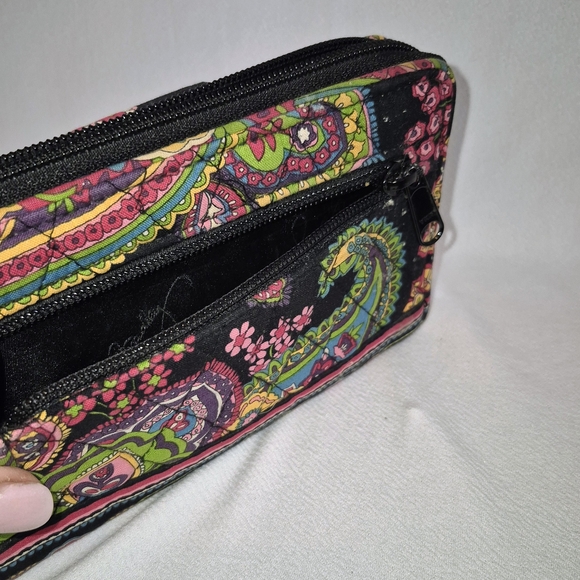 Vera Bradley Pink and Black Paisley Organizer Wallet 7.5" x 4.5" Excellent! - Picture 5 of 6